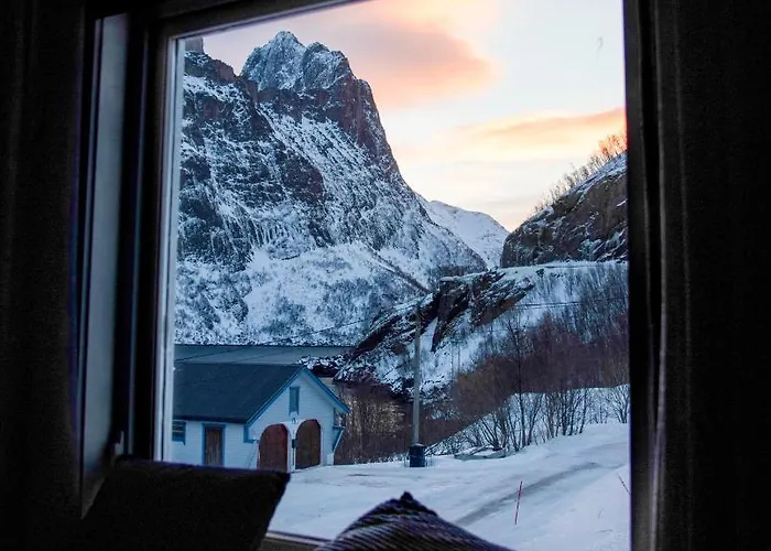 Segla - With View Of Fjord Lodger *