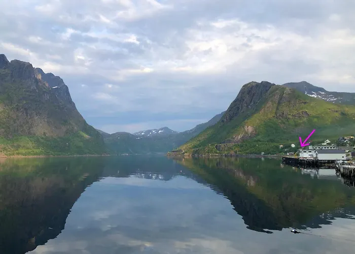 Segla - With View Of Fjord Lodger *